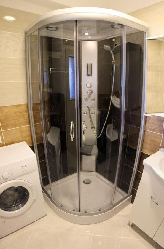 Balint Apartman - In The Heart Of Miskolc Exterior foto